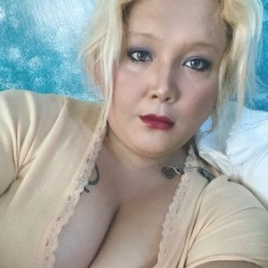 Meet your Posher, Madison anna